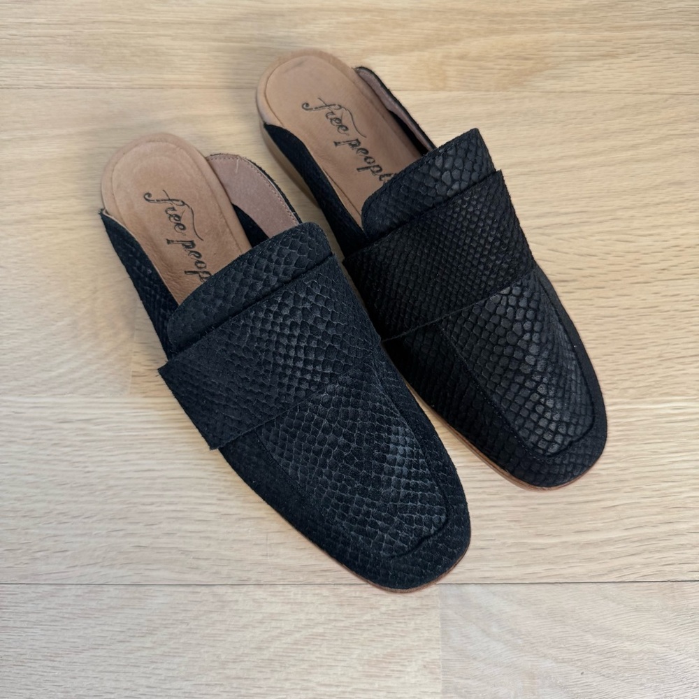 FREE PEOPLE At Ease Loafer Women’s size 36 or 6 NEW